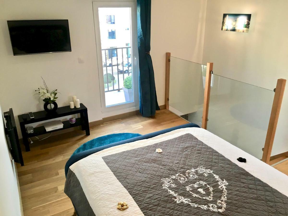 Little Plaza Appart'Hotel Lille Exterior photo